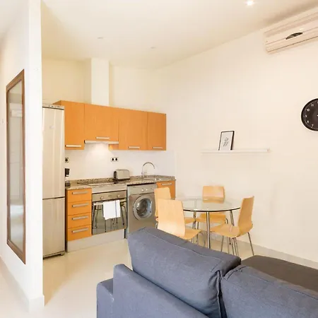 Villa Tassis, Acogedora Con 5 Apartamentos, Piscina Al Aire Libre Con Capacidad Grupos- Pet Friendly By Globalsitges