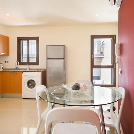Tassis, Acogedora Con 5 Apartamentos, Piscina Al Aire Libre Con Capacidad Grupos- Pet Friendly By Globalsitges فيلة *