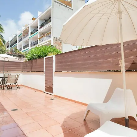 فيلة Tassis, Acogedora Con 5 Apartamentos, Piscina Al Aire Libre Con Capacidad Grupos- Pet Friendly By Globalsitges