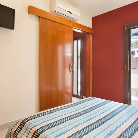 Tassis, Acogedora Con 5 Apartamentos, Piscina Al Aire Libre Con Capacidad Grupos- Pet Friendly By Globalsitges فيلة *