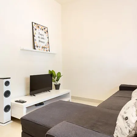 Tassis, Acogedora Con 5 Apartamentos, Piscina Al Aire Libre Con Capacidad Grupos- Pet Friendly By Globalsitges فيلة